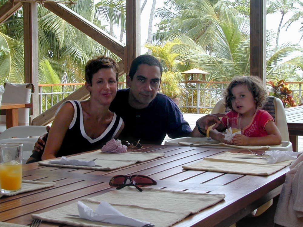 26joselaurastellatable.jpg